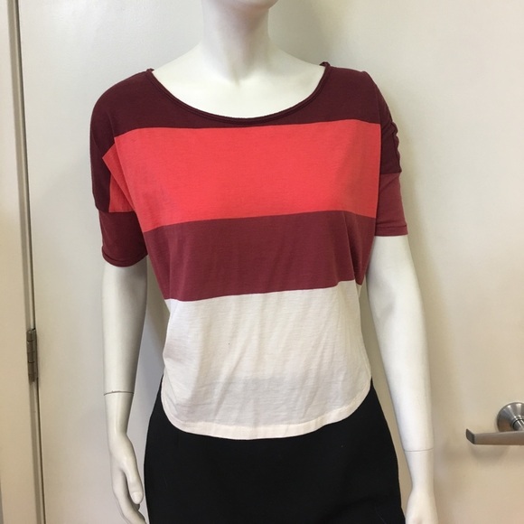 ROXY TOP - Picture 1 of 2